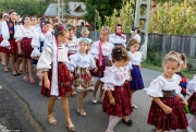 young kids attending the wedding